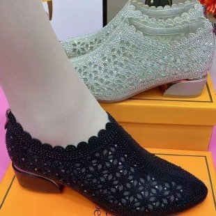 Elegant Frosted Full Diamond Hollow-out Chunky Heel